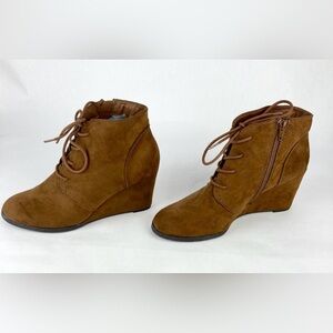 NWOT American Rag Wedge Booties 9.5